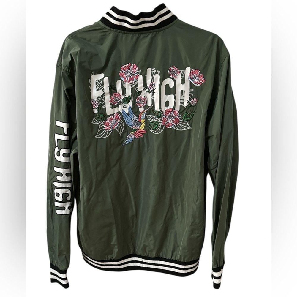 Switch Remarkable Fly High green nylon snap jacket embroidered size X-Large